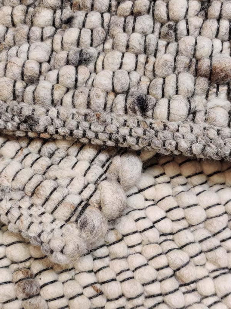 Chalet-Tina-Black-Detail_1