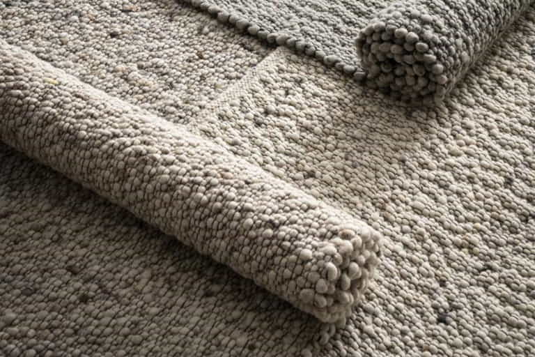 Chalet-Tina-Black-Detail_3