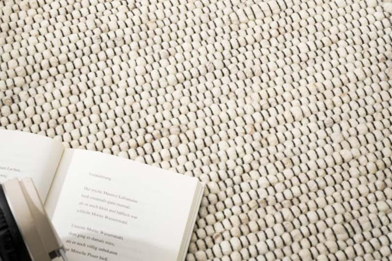 Chalet-Wanda-Black-Bild_2